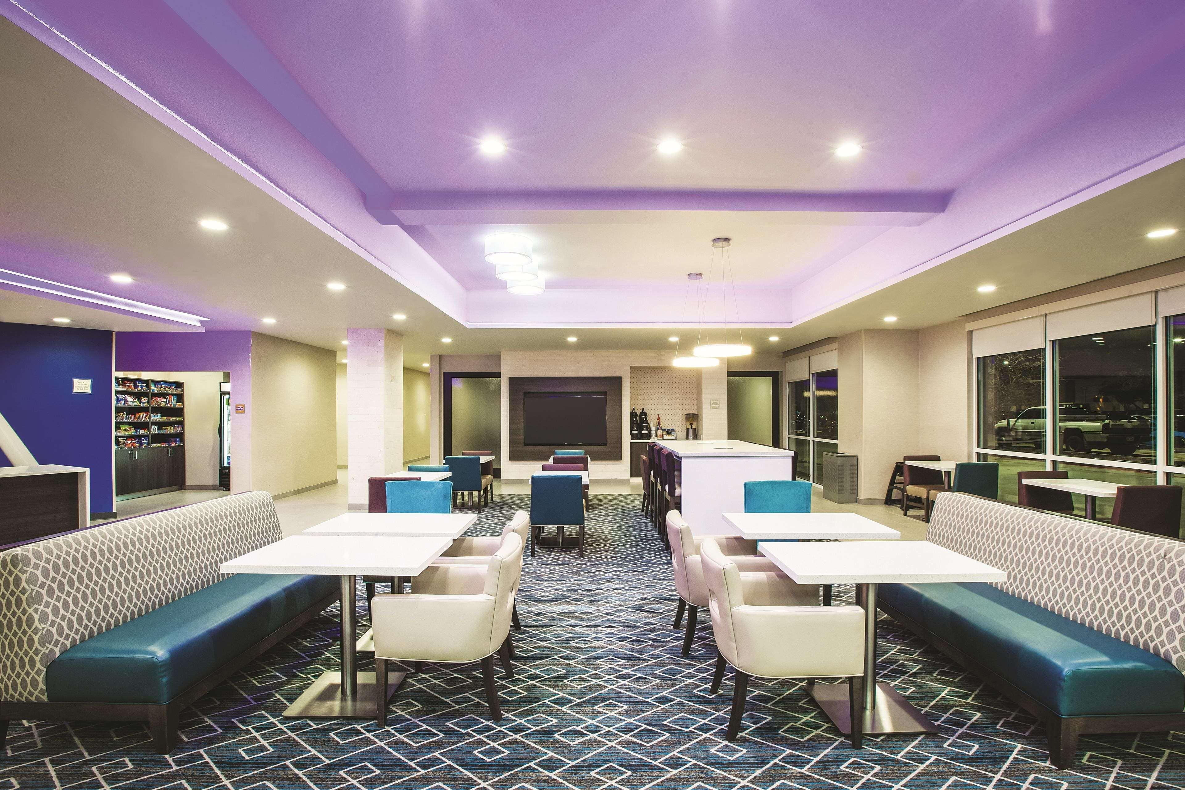 La Quinta By Wyndham Dallas Northeast-Arboretum Garland Eksteriør billede