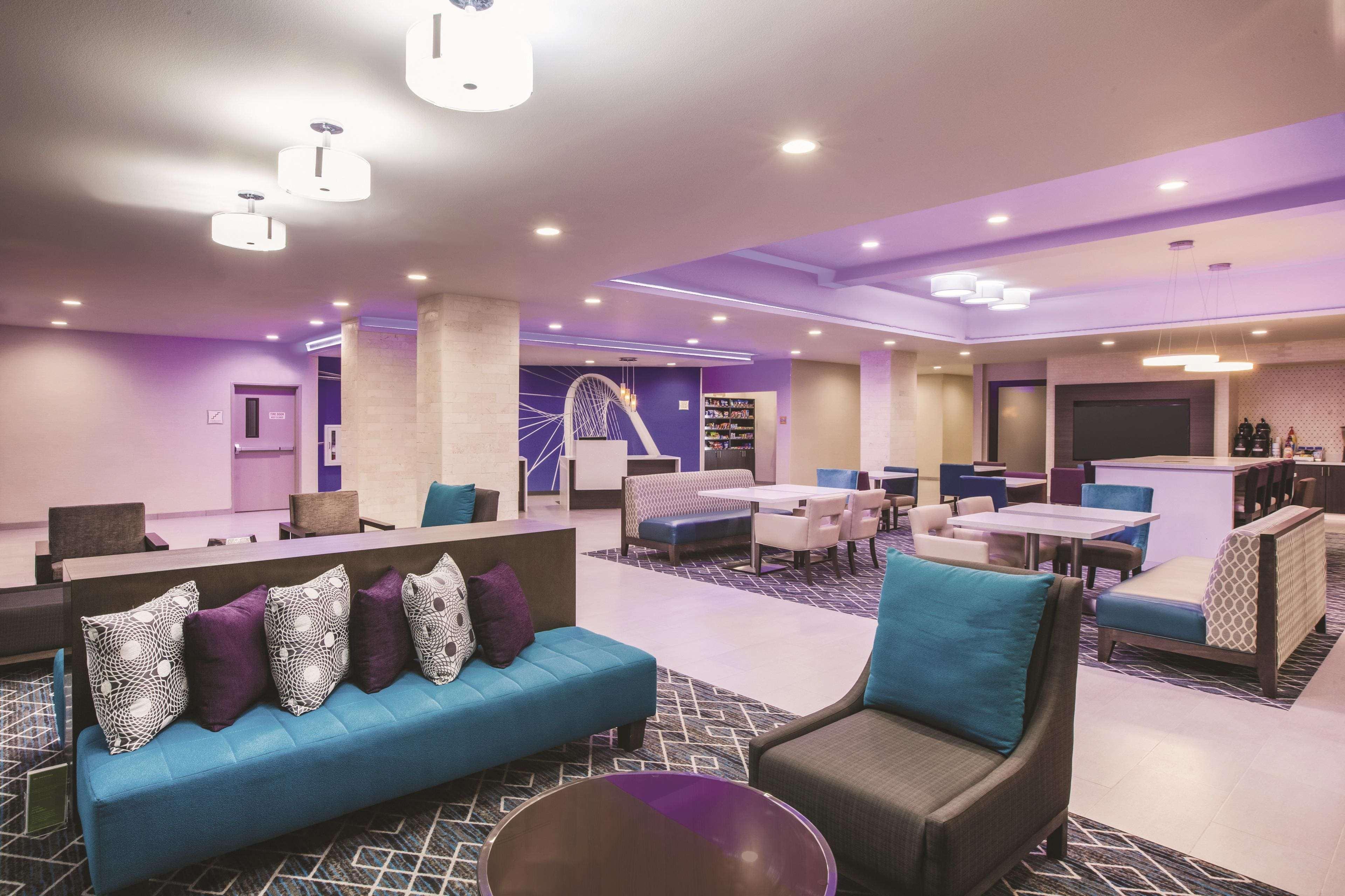 La Quinta By Wyndham Dallas Northeast-Arboretum Garland Eksteriør billede